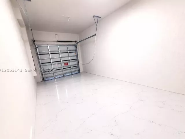 Продажа дома по адресу 12880 SW 231st St - фото 8892870