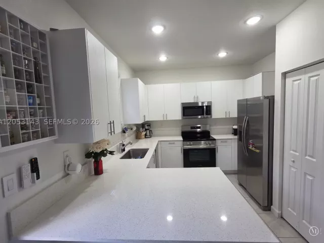 Продажа дома по адресу 12880 SW 231st St - фото 8892865