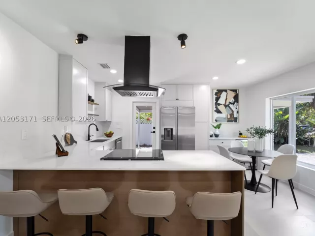Продажа дома по адресу 1014 SW 20th St - фото 8918212