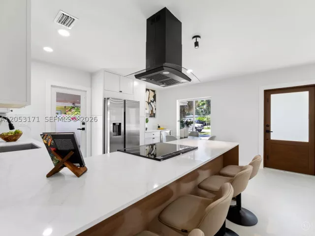 Продажа дома по адресу 1014 SW 20th St - фото 8918208