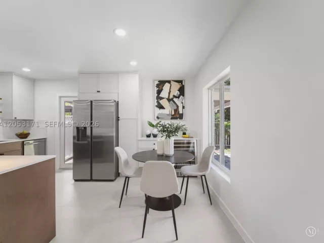 Продажа дома по адресу 1014 SW 20th St - фото 8918209