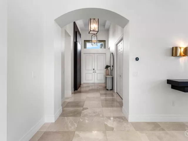 Продажа дома по адресу 16872 Pavilion Way - фото 8889128