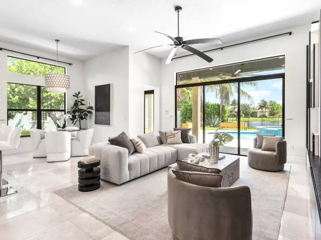 Продажа дома по адресу 16872 Pavilion Way - фото 8889135