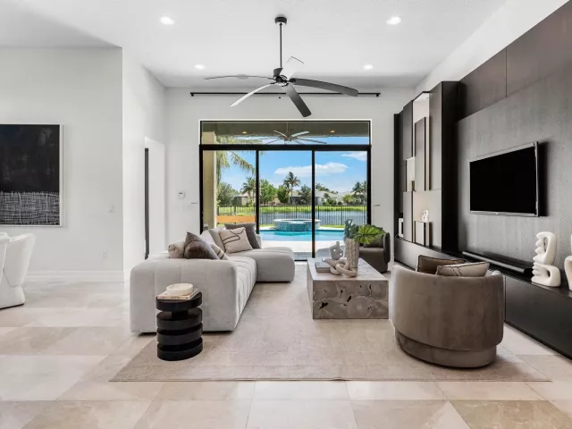 Продажа дома по адресу 16872 Pavilion Way - фото 8889121