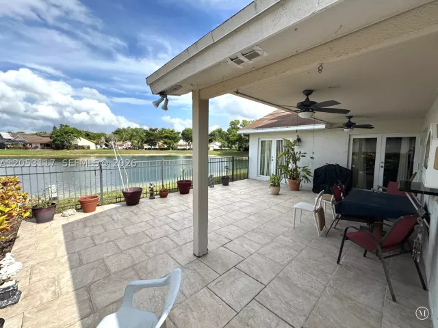 Продажа дома по адресу 5030 SW 149th Pl - фото 8929727
