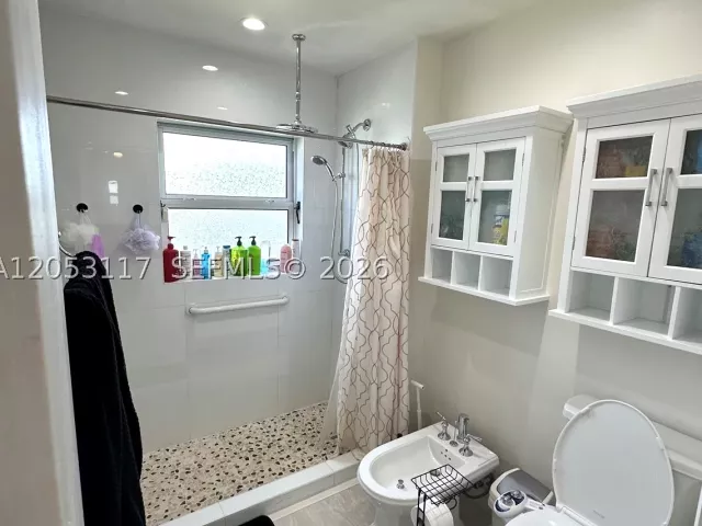 Продажа дома по адресу 5030 SW 149th Pl - фото 8929733
