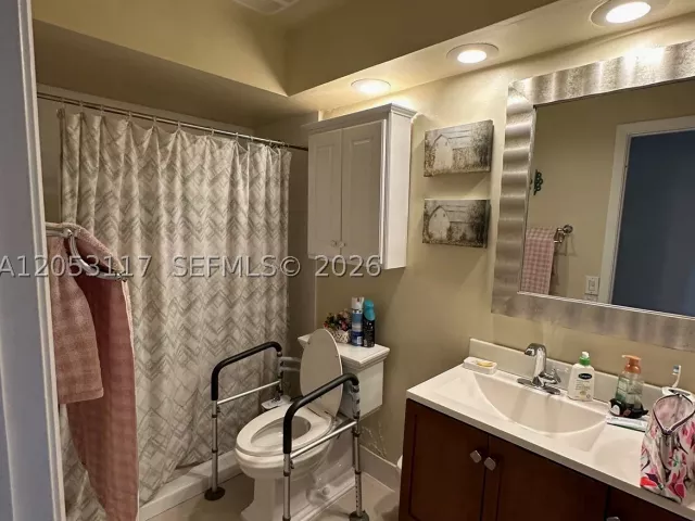 Продажа дома по адресу 5030 SW 149th Pl - фото 8929734