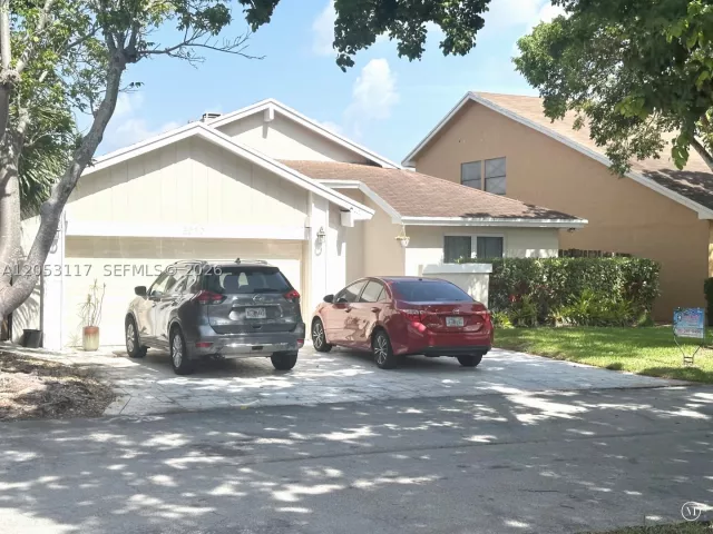 Продажа дома по адресу 5030 SW 149th Pl - фото 8929720