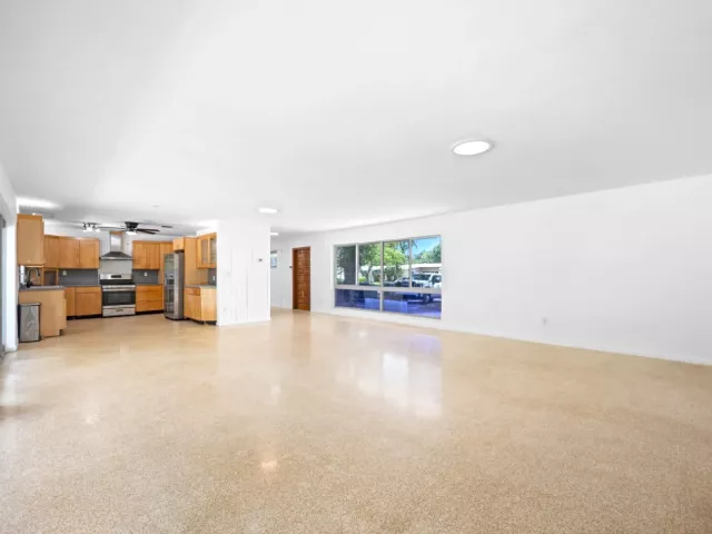 Продажа дома по адресу 19711 NE 21ST Court - фото 8889229
