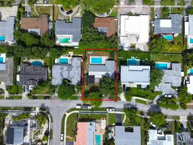 Продажа дома по адресу 19711 NE 21ST Court - фото 8889220