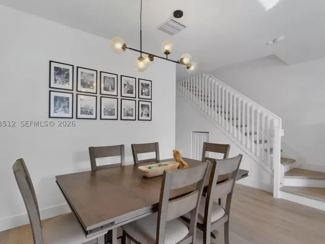 Продажа дома по адресу 12424 NW 23rd Ct - фото 8889897