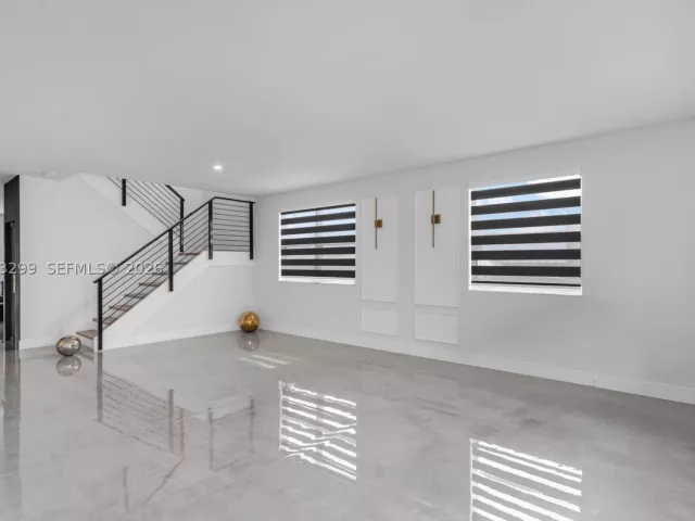 Продажа дома по адресу 12765 SW 210th Ter - фото 8925208