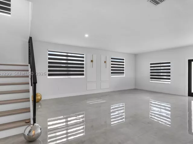 Продажа дома по адресу 12765 SW 210th Ter - фото 8925209