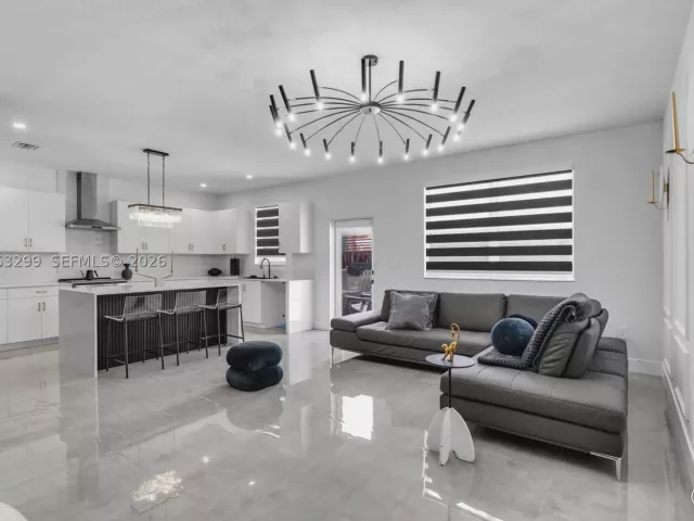 Продажа дома по адресу 12765 SW 210th Ter - фото 8925212
