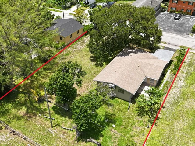 Продажа дома по адресу 440-436 NW 7th Terrace - фото 8921913