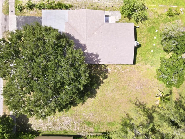 Продажа дома по адресу 440-436 NW 7th Terrace - фото 8921898