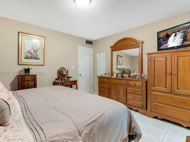 Продажа дома по адресу 35 Oviedo Ave - фото 8891606