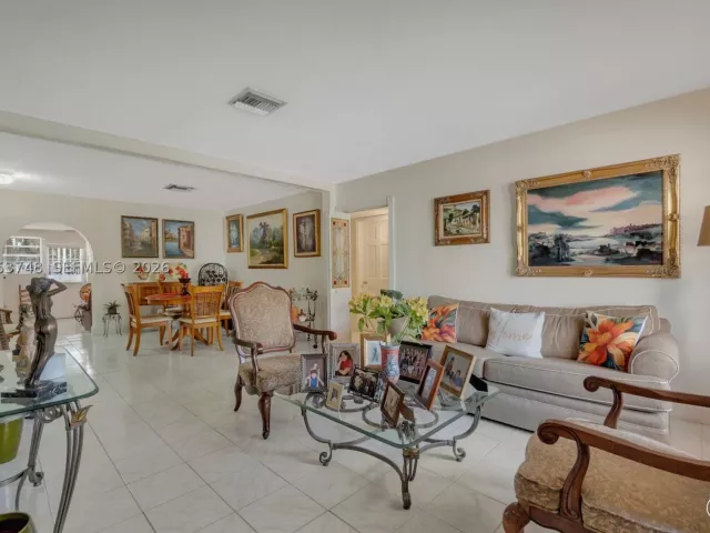 Продажа дома по адресу 35 Oviedo Ave - фото 8891591