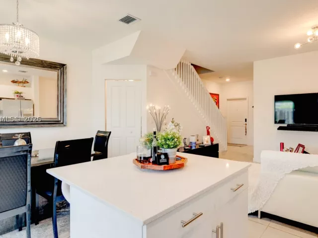 Продажа дома по адресу 953 NE 211th St - фото 8925197