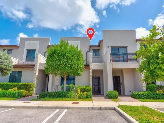 Продажа дома по адресу 953 NE 211th St - фото 8925188