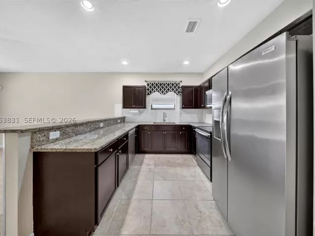 Продажа дома по адресу 11509 SW 238 Terrace - фото 8900872