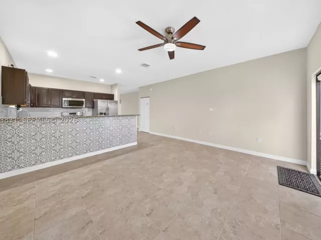 Продажа дома по адресу 11509 SW 238 Terrace - фото 8900876