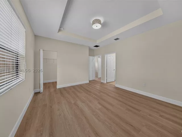 Продажа дома по адресу 11509 SW 238 Terrace - фото 8900879