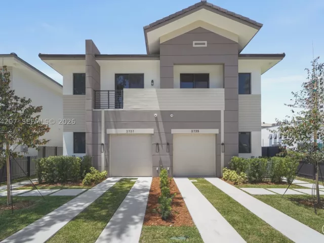 Продажа дома по адресу 2735 SW 23rd Ter - фото 9343625