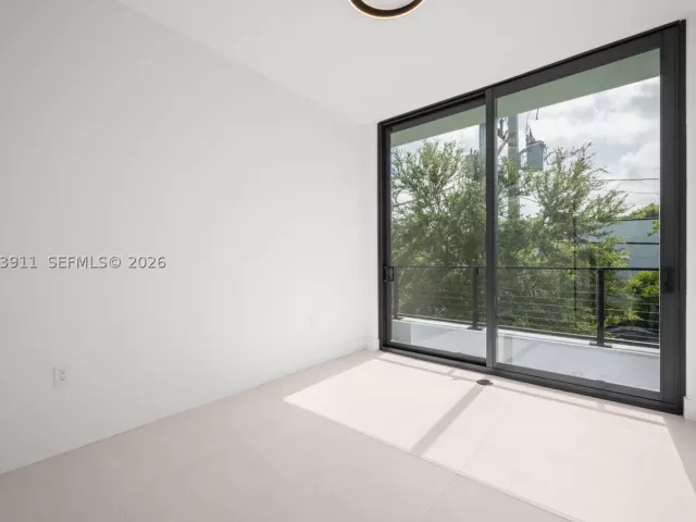 Продажа дома по адресу 3310 Elizabeth St - фото 9195439