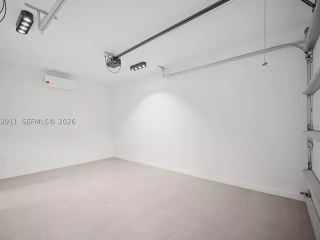 Продажа дома по адресу 3310 Elizabeth St - фото 9195463