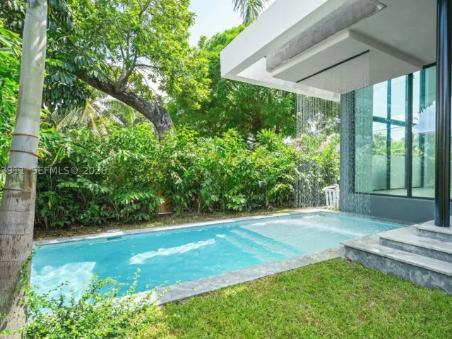 Продажа дома по адресу 3310 Elizabeth St - фото 9195470