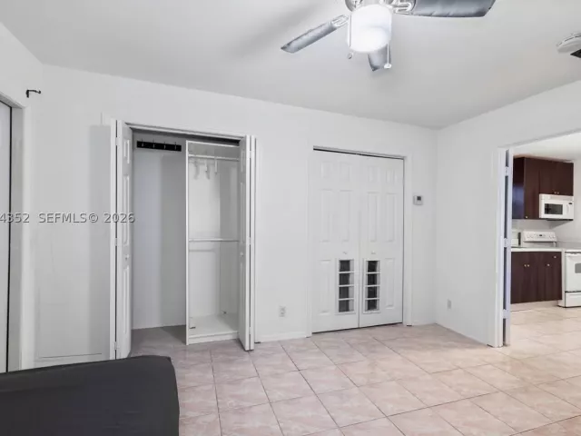 Продажа дома по адресу 23 SW 8th St - фото 8892543