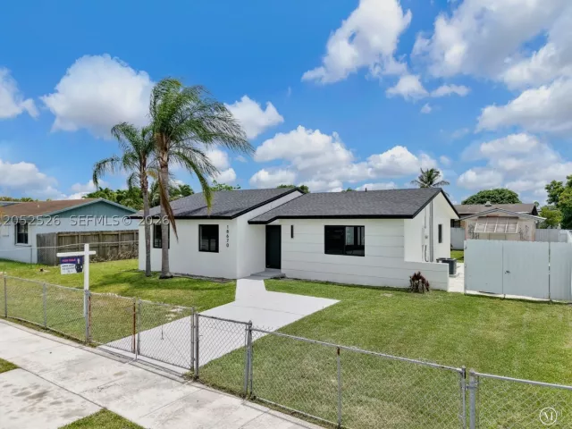 Продажа дома по адресу 18670 SW 123rd Ct - фото 8892731