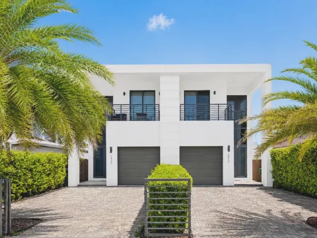 Продажа дома по адресу 3090 SW 17th Street - фото 9262699