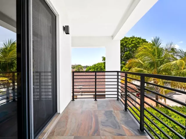 Продажа дома по адресу 3090 SW 17th Street - фото 9262717