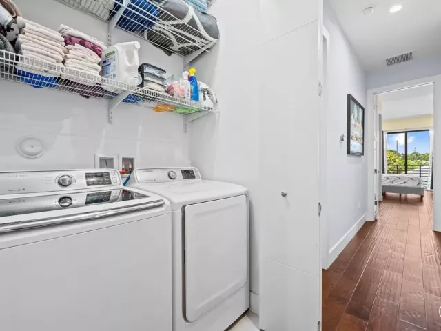 Продажа дома по адресу 3090 SW 17th Street - фото 9262721