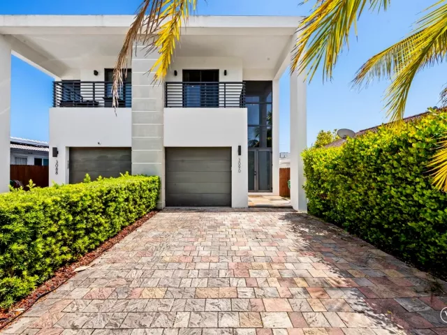 Продажа дома по адресу 3090 SW 17th Street - фото 9262701