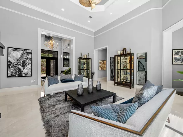 Продажа дома по адресу 16882 Crown Bridge Drive - фото 8909250