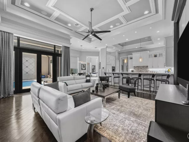 Продажа дома по адресу 16882 Crown Bridge Drive - фото 8909253