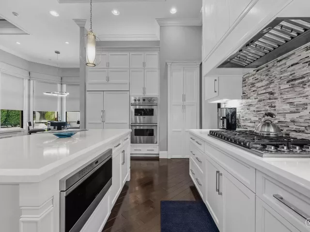Продажа дома по адресу 16882 Crown Bridge Drive - фото 8909259