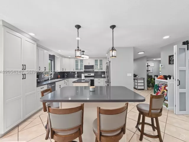 Продажа дома по адресу 225 NW 21st St - фото 8922737