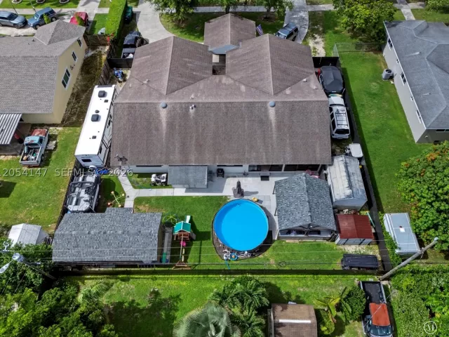 Продажа дома по адресу 225 NW 21st St - фото 8922721