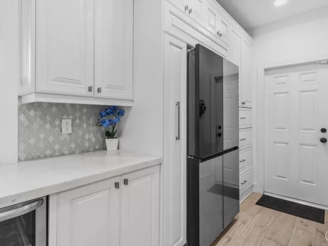 Продажа дома по адресу 3203 NE 6th - фото 9310901