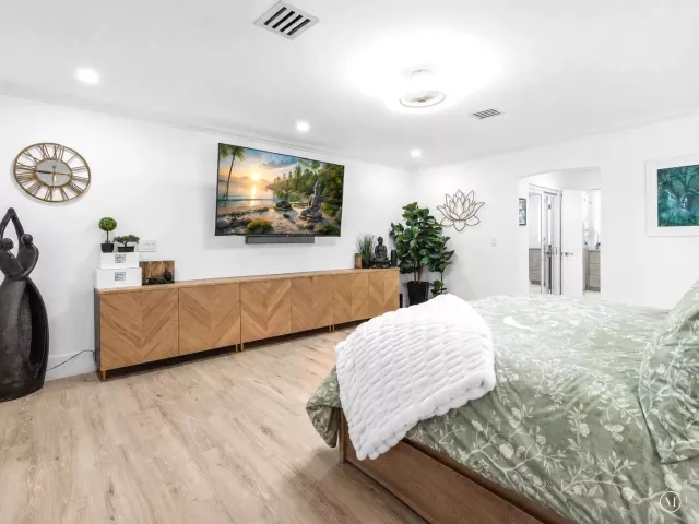 Продажа дома по адресу 3203 NE 6th - фото 9310906