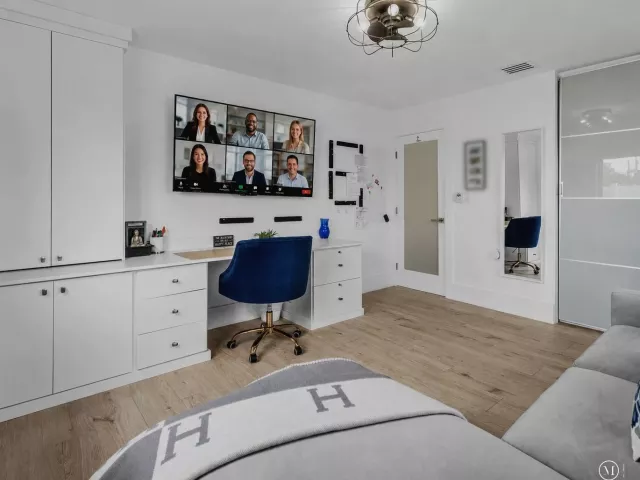 Продажа дома по адресу 3203 NE 6th - фото 9310914