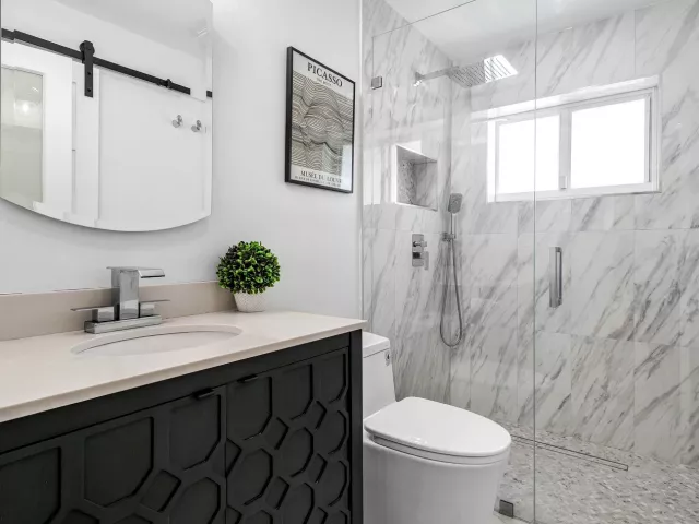 Продажа дома по адресу 3203 NE 6th - фото 9310917
