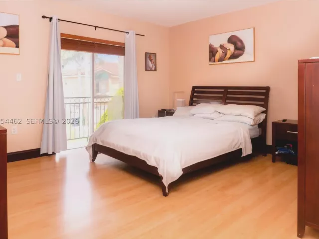 Продажа дома по адресу 7081 SW 158th Ct - фото 8930007