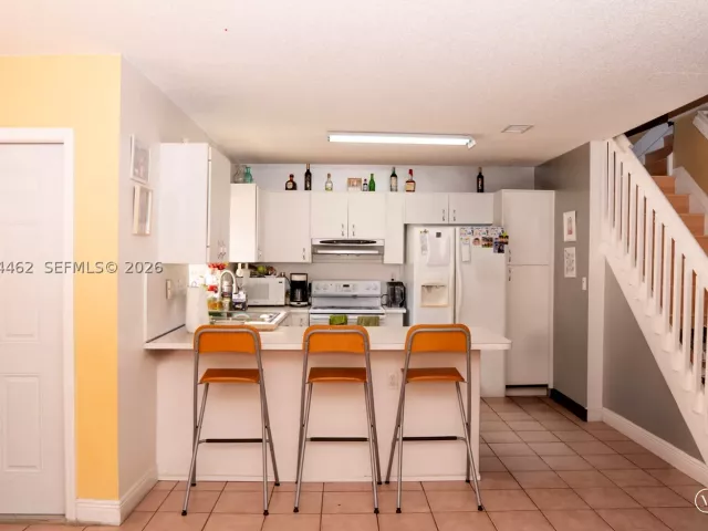 Продажа дома по адресу 7081 SW 158th Ct - фото 8930002