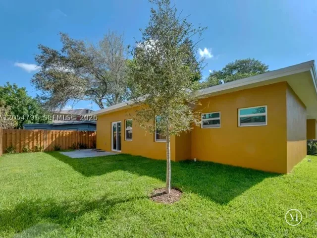 Продажа дома по адресу 1541 SW 44 AVE - фото 8894953