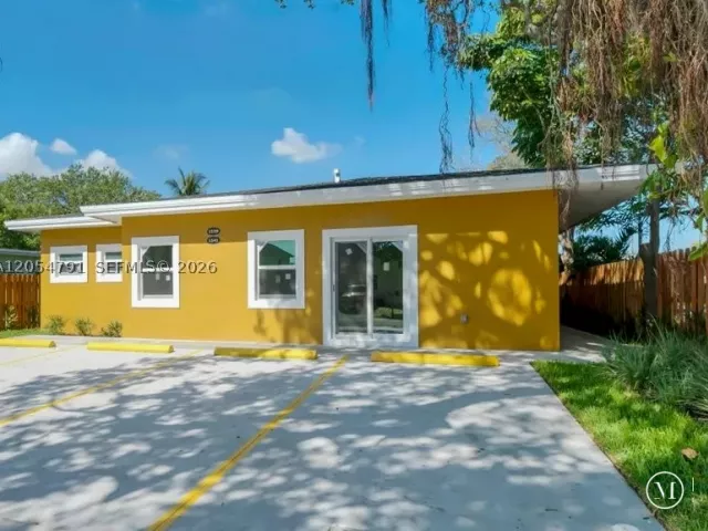 Продажа дома по адресу 1541 SW 44 AVE - фото 8894954